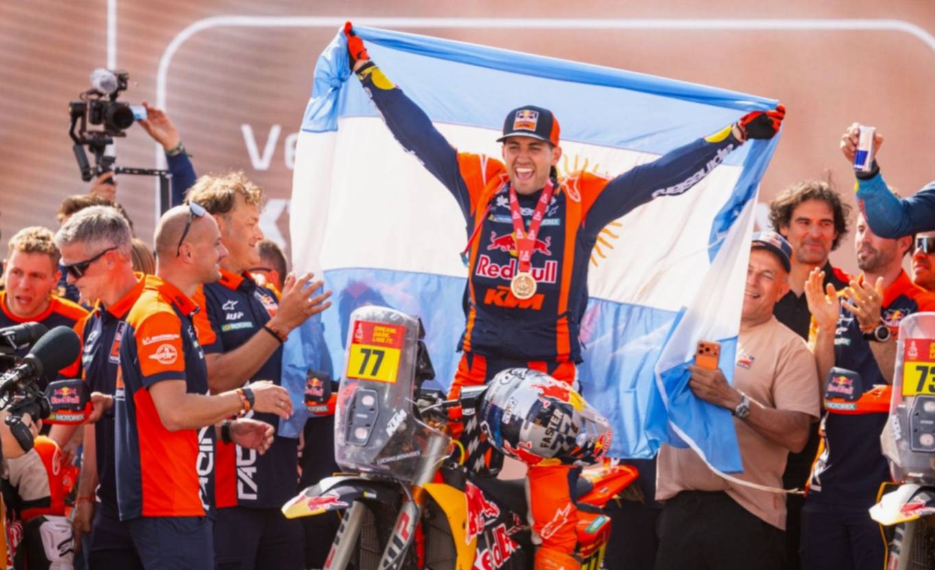 DAKAR 2026: LUCIANO BENAVIDES GANÓ EN MOTOS POR UNA DIFERENCIA HISTÓRICA