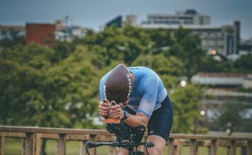 Fernando Champomier: “Después de una natación difícil, pude remontar en la bicicleta”